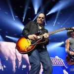 Kenny Chesney at the Mohegan Sun Arena on May 14, 2016.