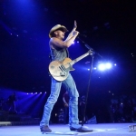 Kenny Chesney at the Mohegan Sun Arena on May 14, 2016.