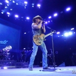 Kenny Chesney at the Mohegan Sun Arena on May 14, 2016.