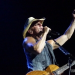 Kenny Chesney at the Mohegan Sun Arena on May 14, 2016.