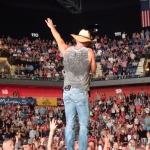 Kenny Chesney at the Mohegan Sun Arena on May 14, 2016.