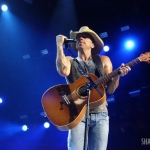 Kenny Chesney at the Mohegan Sun Arena on May 14, 2016.