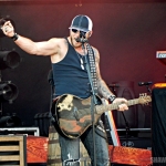Brantley Gilbert performing at MetLife Stadium on August 15, 2015.