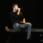 Brett Eldredge opening for Keith Urban at Brooklyn's Barclays Center on November 19, 2016.