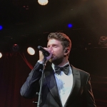 Brett Eldredge at NYC's Irving Plaza on December 1, 2017 / Photo by Karyn Alfini Brett Eldredge at NYC's Irving Plaza on December 1, 2017 / Photo by Karyn Alfini