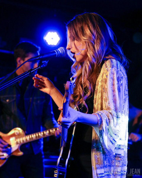 Caitlyn Smith at Mercury Lounge, April 13, 2018 / Photo by Shawn St. Jean