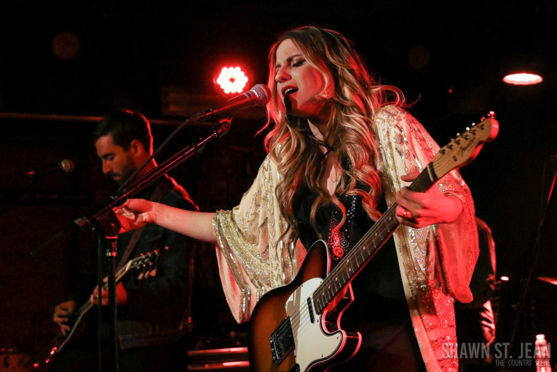 Caitlyn Smith at Mercury Lounge, April 13, 2018 / Photo by Shawn St. Jean