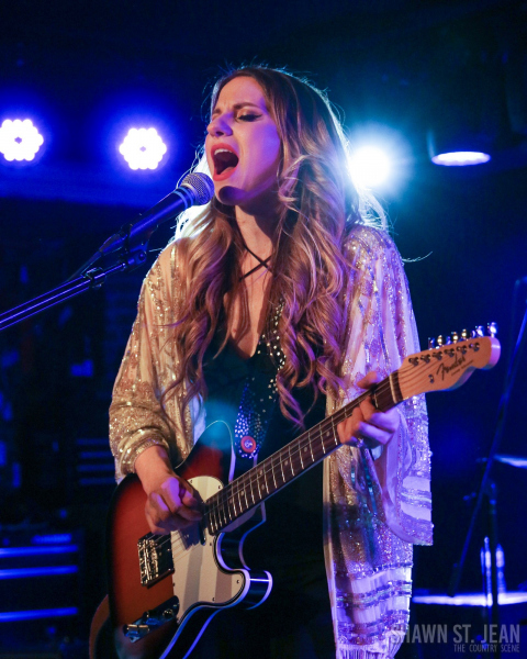 Caitlyn Smith at Mercury Lounge, April 13, 2018 / Photo by Shawn St. Jean