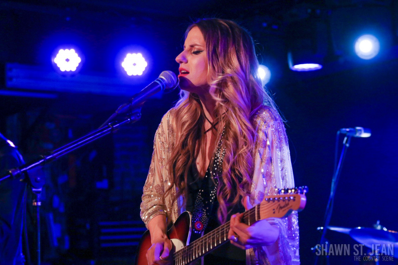 Caitlyn Smith at Mercury Lounge, April 13, 2018 / Photo by Shawn St. Jean