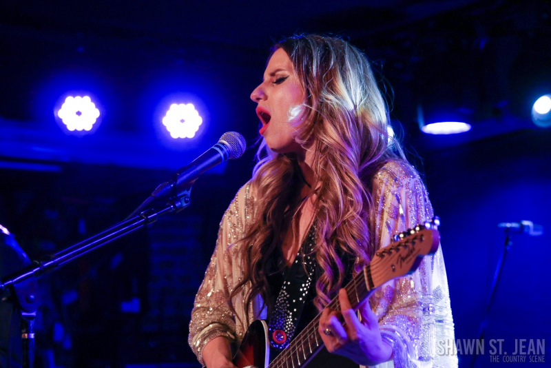 Caitlyn Smith at Mercury Lounge, April 13, 2018 / Photo by Shawn St. Jean