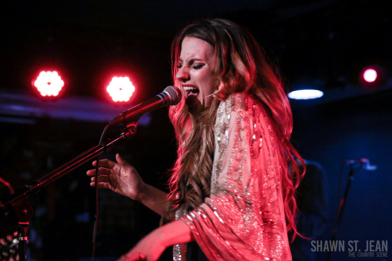 Caitlyn Smith at Mercury Lounge, April 13, 2018 / Photo by Shawn St. Jean