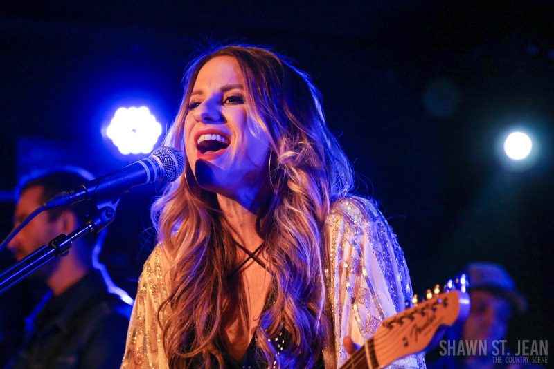 Caitlyn Smith at Mercury Lounge, April 13, 2018 / Photo by Shawn St. Jean
