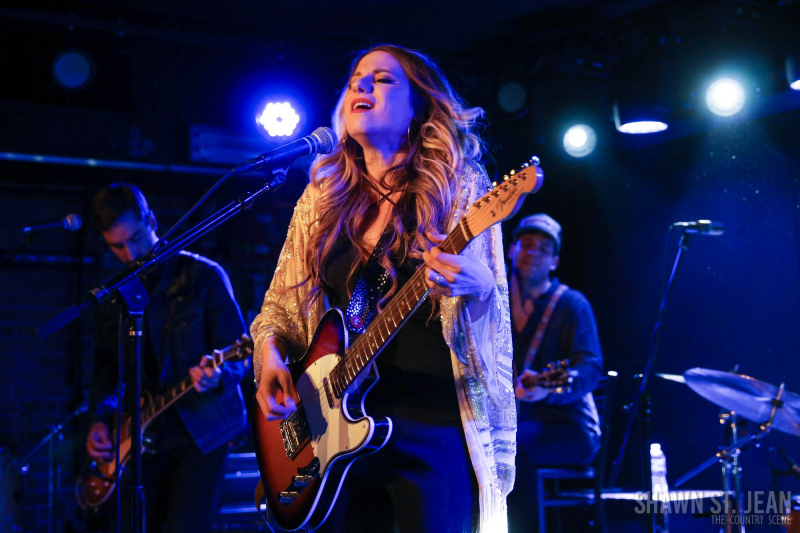 Caitlyn Smith at Mercury Lounge, April 13, 2018 / Photo by Shawn St. Jean