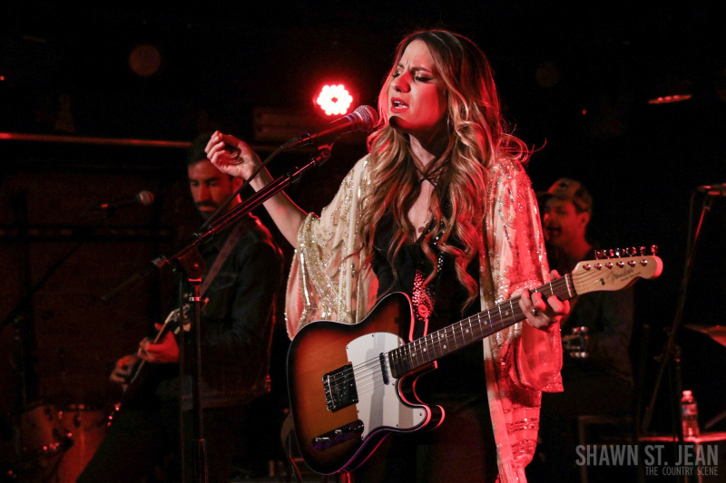 Caitlyn Smith at Mercury Lounge, April 13, 2018 / Photo by Shawn St. Jean