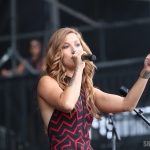 cassadee-pope-farmborough-2015-03 cassadee-pope-farmborough-2015-03