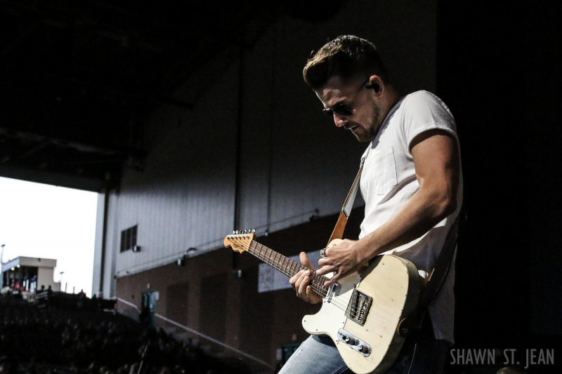 Chase Bryant opening for Brad Paisley in Hartford on August 6, 2017 / Photo by Shawn St. Jean