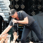 Cole Swindell performing at MetLife Stadium on August 15, 2015.