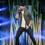 Cole Swindell opening for Dierks Bentley at Xfinity Theatre on June 2, 2017 / Photo by Shawn St. Jean