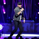 Cole Swindell opening for Dierks Bentley at Xfinity Theatre on June 2, 2017 / Photo by Shawn St. Jean