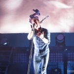 Dierks Bentley in Hartford CT on November 15, 2014.