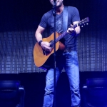 Dierks Bentley in Hartford CT on November 15, 2014.
