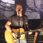 Dierks Bentley in Hartford CT on November 15, 2014.