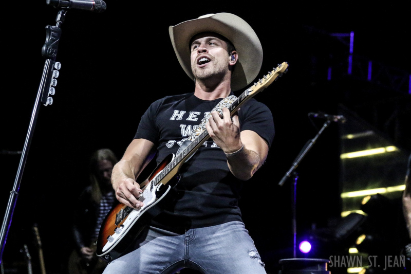 Dustin Lynch opening for Brad Paisley in Hartford on August 6, 2017 / Photo by Shawn St. Jean