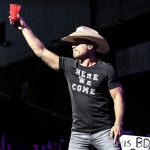 Dustin Lynch opening for Brad Paisley in Hartford on August 6, 2017 / Photo by Shawn St. Jean