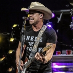 Dustin Lynch opening for Brad Paisley in Hartford on August 6, 2017 / Photo by Shawn St. Jean