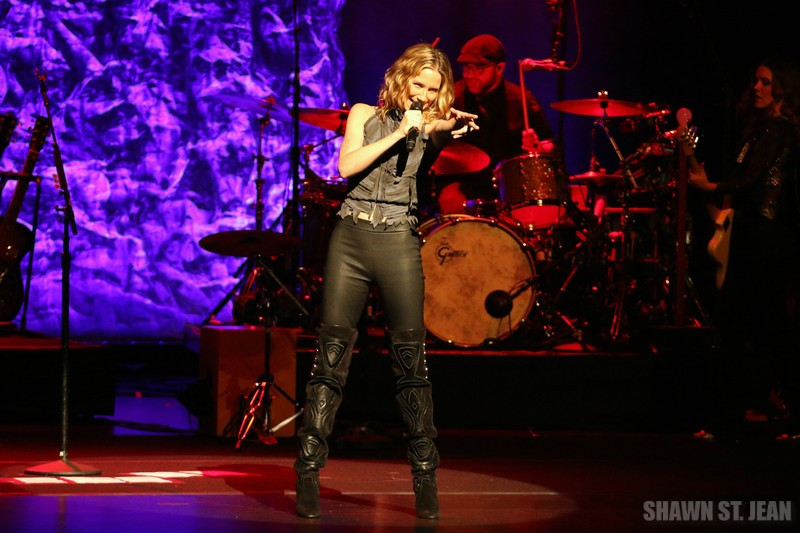 Jennifer Nettles on the CMT Next Women of Country Tour at the Beacon Theatre in NYC on January 20, 2016.