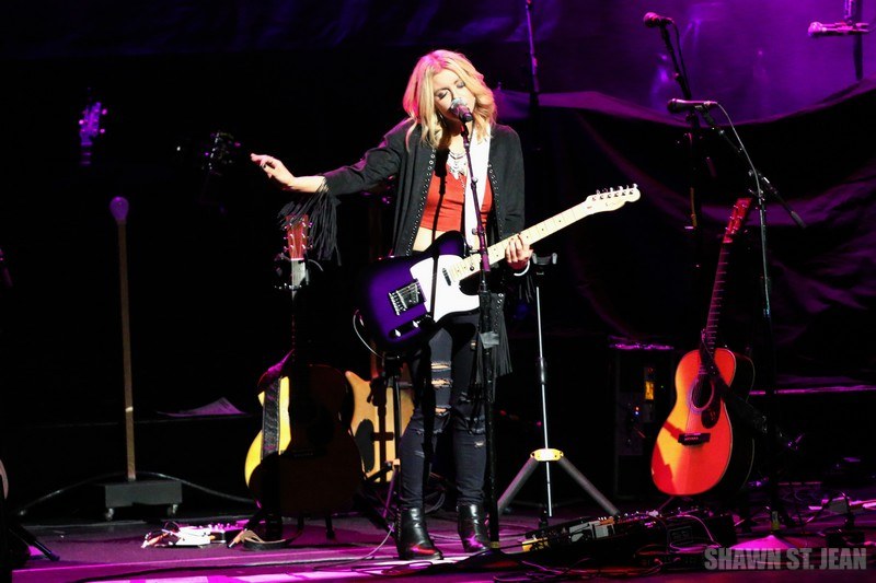 Lindsay Ell on the CMT Next Women of Country Tour at the Beacon Theatre in NYC on January 20, 2016.