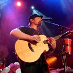 Jerrod Niemann at the Mohegan Sun Wolf Den in Uncasville, CT on May 23, 2015.