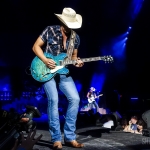 Jon Pardi opening for Luke Bryan in Bristow VA, August 18, 2018 / Photo by Shawn St. Jean