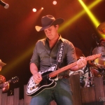 Jon Pardi opening for Kip Moore at Terminal 5 in NYC on December 1, 2016.