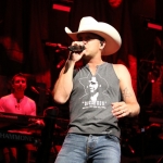 justin-moore-hartford-2015-05