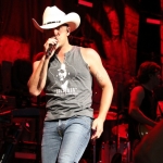 justin-moore-hartford-2015-06