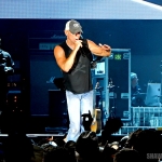 Kenny Chesney performing at MetLife Stadium on August 15, 2015. Kenny Chesney performing at MetLife Stadium on August 15, 2015.