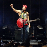 Kip Moore opening for Miranda Lambert at Xfinity Theatre in Hartford CT on August 19, 2016