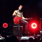 Kip Moore opening for Miranda Lambert at Xfinity Theatre in Hartford CT on August 19, 2016