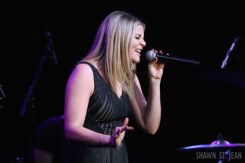 Lauren Alaina opening for Martina McBride in NYC on March 9, 2017.