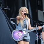 Lindsay Ell at FarmBorough Festival in New York City on June 28, 2015. Lindsay Ell at FarmBorough Festival in New York City on June 28, 2015.