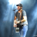 Luke Bryan in Hartford CT on September 13, 2014.