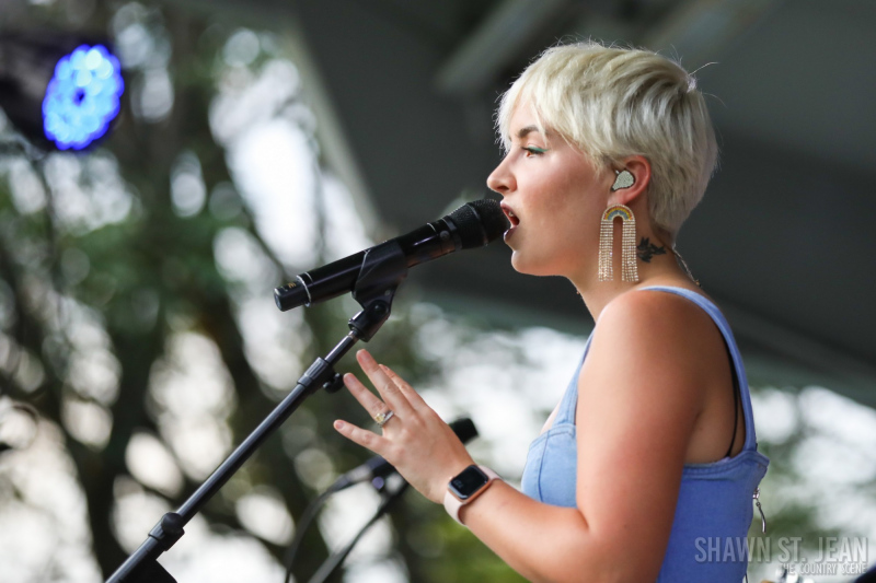 Maggie Rose with Them Vibes at CT Folk's 'Folk at the Edge' concert series in New Haven CT on July 22, 2021. Photo by Shawn St. Jean