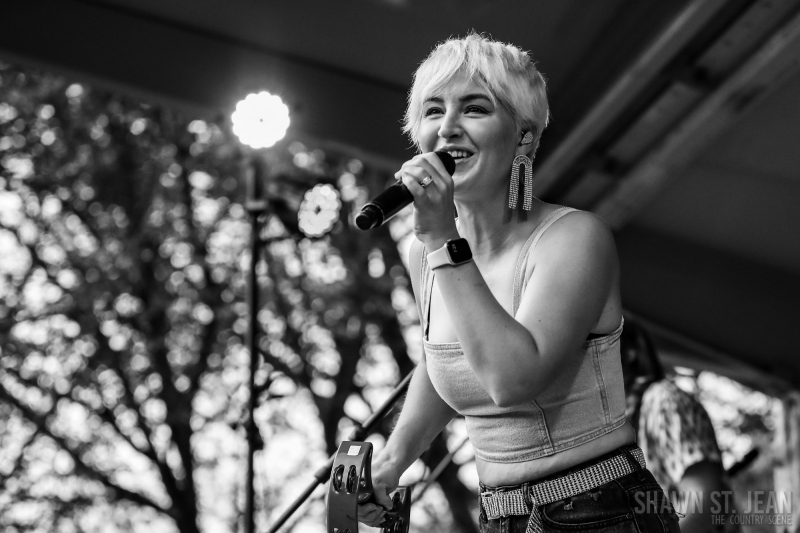 Maggie Rose with Them Vibes at CT Folk's 'Folk at the Edge' concert series in New Haven CT on July 22, 2021. Photo by Shawn St. Jean