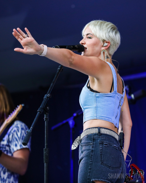 Maggie Rose with Them Vibes at CT Folk's 'Folk at the Edge' concert series in New Haven CT on July 22, 2021. Photo by Shawn St. Jean