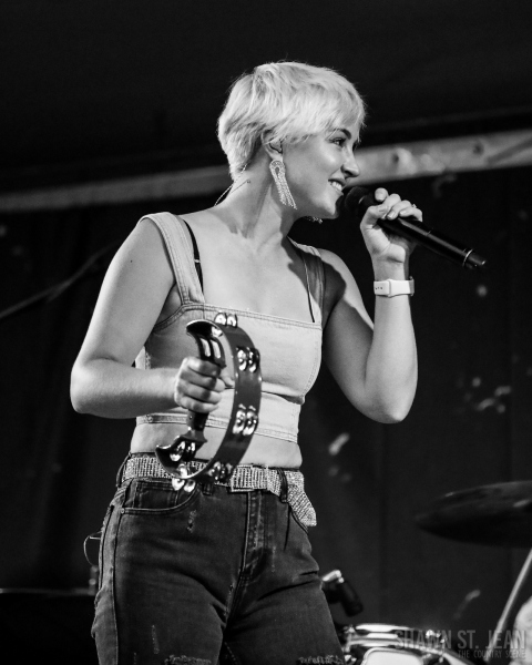 Maggie Rose with Them Vibes at CT Folk's 'Folk at the Edge' concert series in New Haven CT on July 22, 2021. Photo by Shawn St. Jean