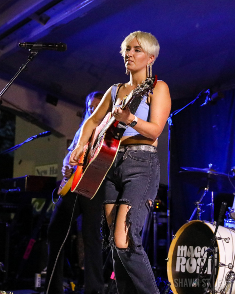 Maggie Rose with Them Vibes at CT Folk's 'Folk at the Edge' concert series in New Haven CT on July 22, 2021. Photo by Shawn St. Jean