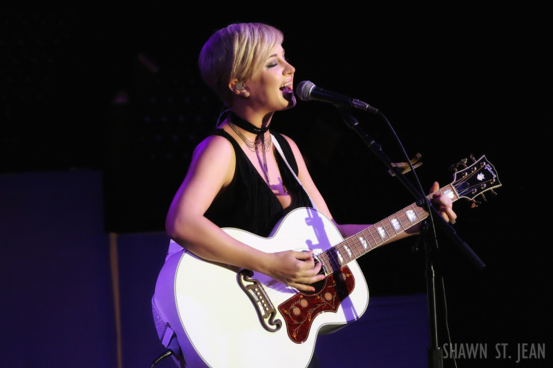 Maggie Rose opening for Martina McBride in NYC on March 9, 2017.