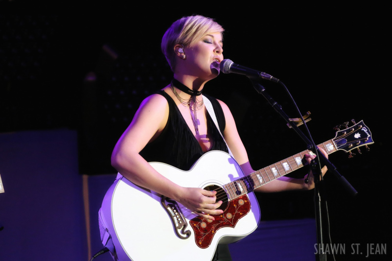 Maggie Rose opening for Martina McBride in NYC on March 9, 2017.