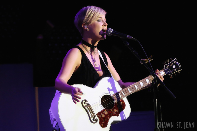 Maggie Rose opening for Martina McBride in NYC on March 9, 2017.